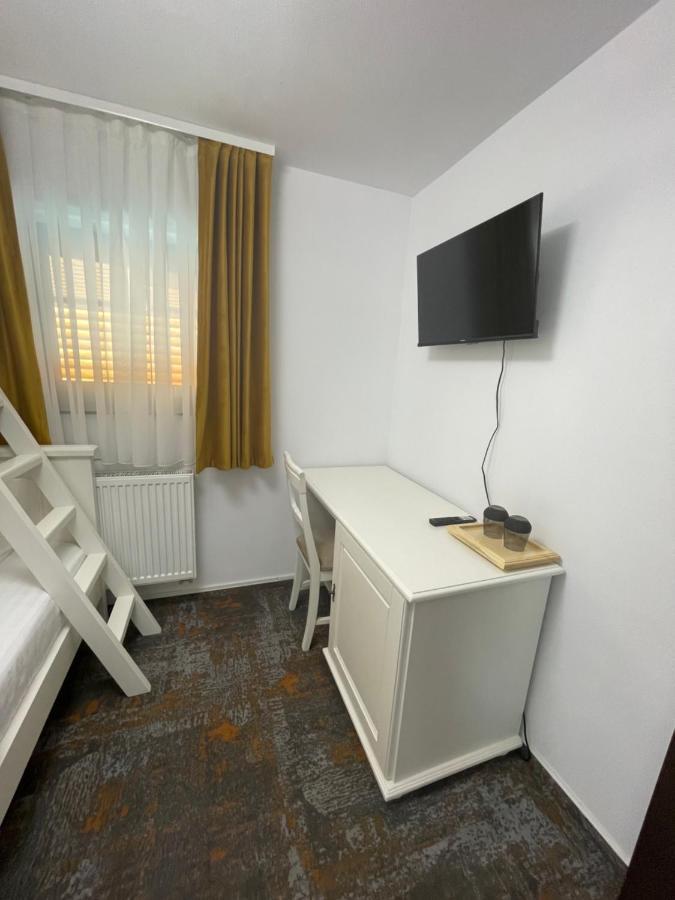 Pensiunea Alexolar New One Arada Extérieur photo